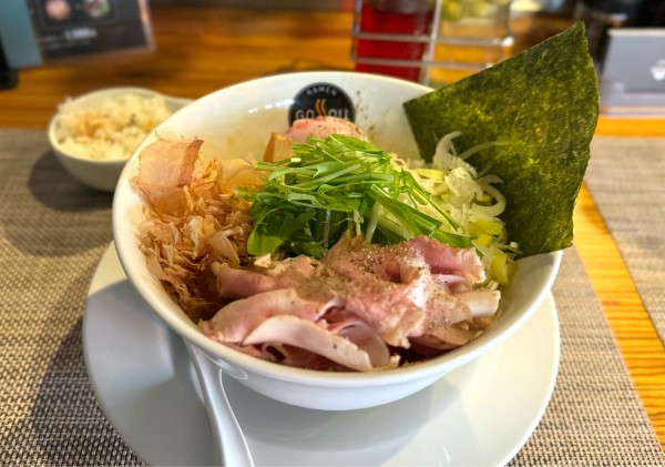 「【限定】特製油そば（追い飯付き）¥1300」@RAMEN GOSSOU 新橋店の写真