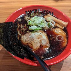 富山ブラック950円