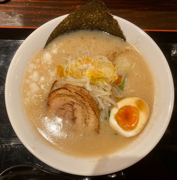 「濃厚味噌ラーメン(麺小盛)」@麺処 三虎の写真