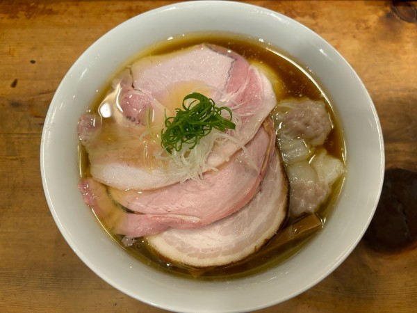 「特製中華そば＋大盛り」@中華そば しば田の写真