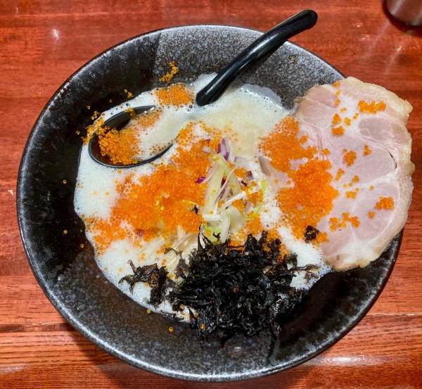 「ぷちぷち白湯そば」@麺屋 綴の写真