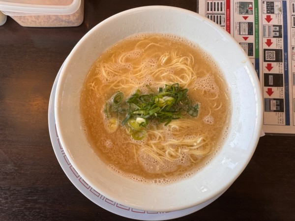 「朝ラーメン」@博多らーめん ひまわりの写真