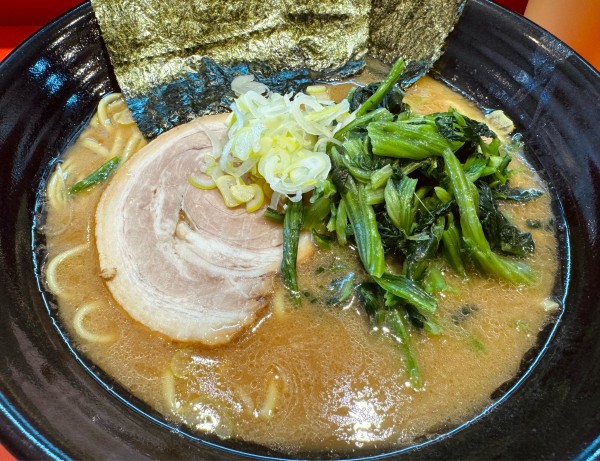 「ラーメン」@横浜ラーメン 徳栄家の写真