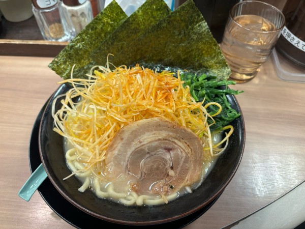 「ねぎラーメン（塩）」@横浜家系ラーメン 壱角家 橋本店の写真