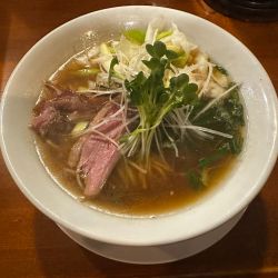 薄口鴨だしラーメン　ネギ多め