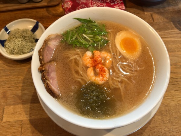 「えびそば＋とろろ昆布」@らーめん寺子屋 麺座まねきの写真