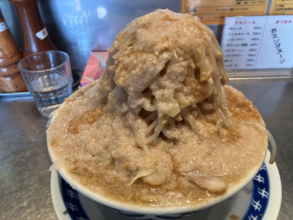 「ラーメン＋中盛り100g」@らーめん大 蕨店の写真