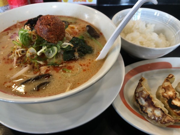 「坦々麺（餃子ライスセット）」@幸楽苑 鳩ヶ谷里店の写真