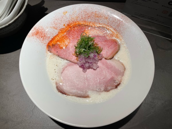 「鶏白湯らぁ麺」@Ramen Afro Beatsの写真