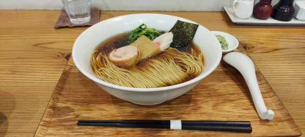 「鶏がらとかつお・にぼしの中華そば　しょうゆ」@ラーメン ル・デッサンの写真