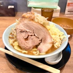 ラーメン(ニンニク増しアブラ)