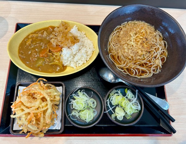 「朝そばカレー(480¥)」@ゆで太郎 宇都宮下岡本町店の写真
