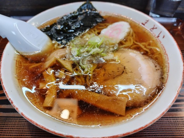 「ラーメン（醤油）」@まとい食堂の写真
