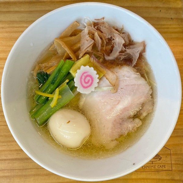 「おだしらーめん白醤油 ¥1,000 味たま ¥100」@おだしらーめん おだにの写真