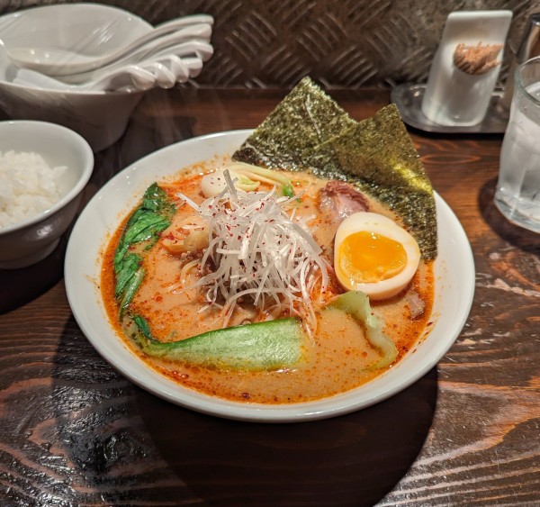 「担豚麺＋味玉、海苔」@天虎の写真