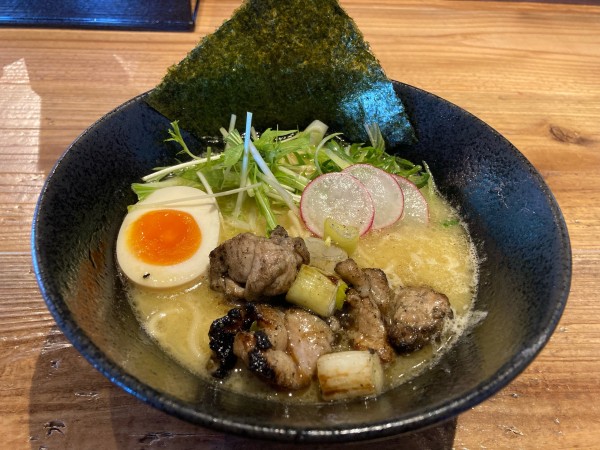 「特製炭焼鶏そば」@鶏そば炭や 常総店の写真