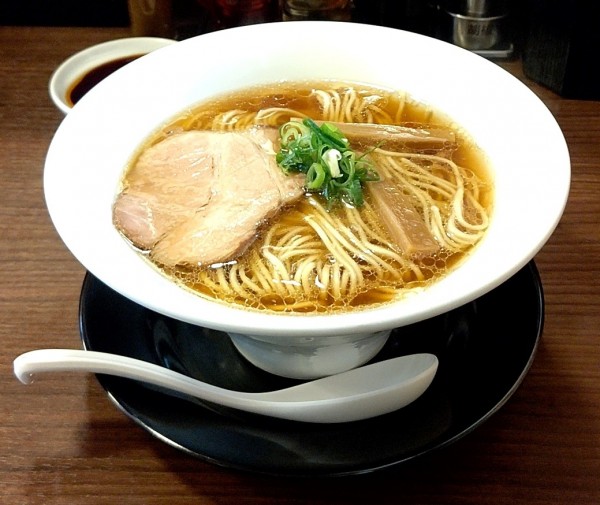 「中華そば750円餃子ハーフ250円」@中華そばと餃子の写真