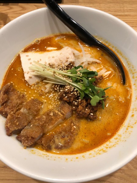 「カレー排骨担々麺」@かつぎやの写真