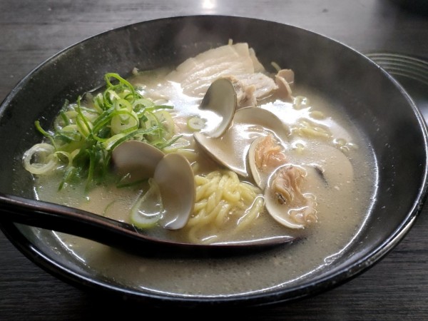 「はまぐりラーメン」@二代目はまぐりラーメン しえるの写真
