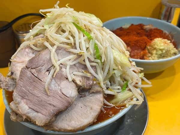 「大ブタ 辛い奴4倍 しょうが」@ラーメン二郎 八王子野猿街道店2の写真