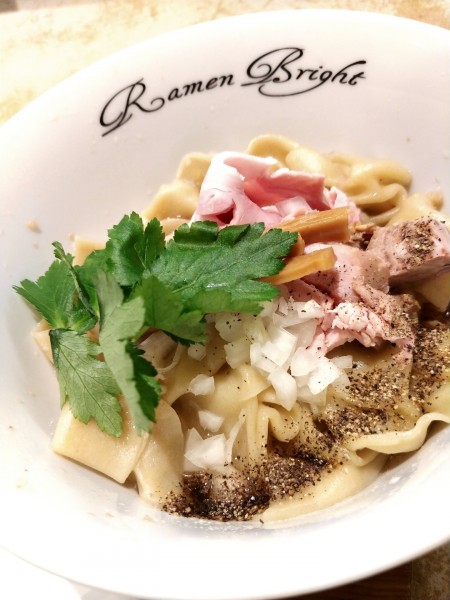 「しおまぜそば」@拉麺 ぶらいの写真