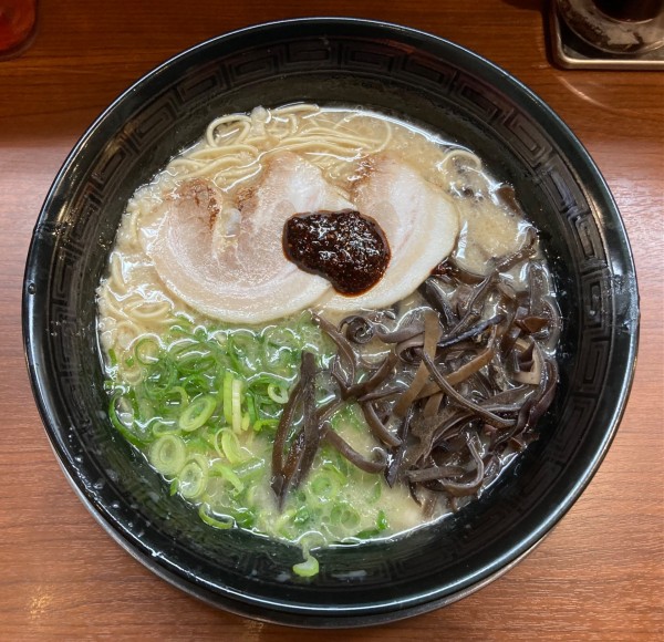 「豚骨ラーメン 780円(麺普通)」@元祖博多 中洲屋台ラーメン 一竜 大井町店の写真