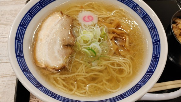 「塩らーめん」@中華そば 太陽軒 イオン南松本店の写真