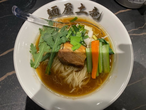 「らーめん（角煮）980円」@新浦安 麺屋土竜の写真