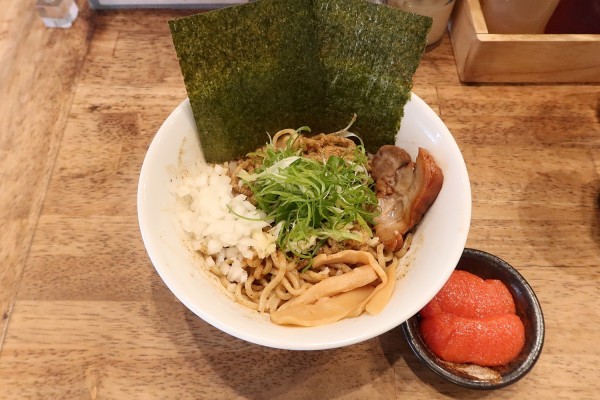 「【店舗限定】激煮干し油そば￥９９０＋明太子￥１００」@油そば専門店 歌志軒 大曽根駅前店の写真