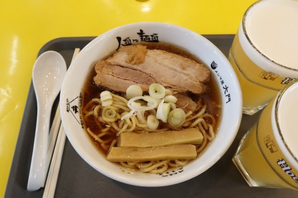 「らーめん原点厚切りチャーシュー￥１２００」@人類みな麺類 JR名古屋駅・幻の1番線の写真