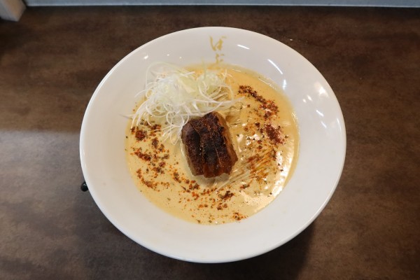 「スパイシー味噌豚泡白湯らあめん￥１２５０」@豚白湯らぁめん ばぶるの写真