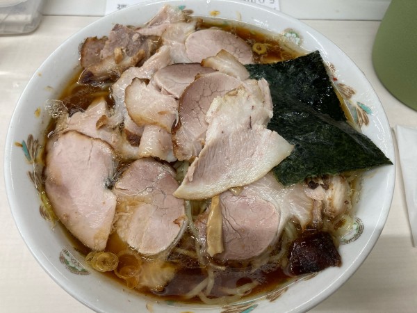「青島チャーシュー大盛+麺増し+チャーシュー増し 計¥1,050」@青島食堂 秋葉原店の写真