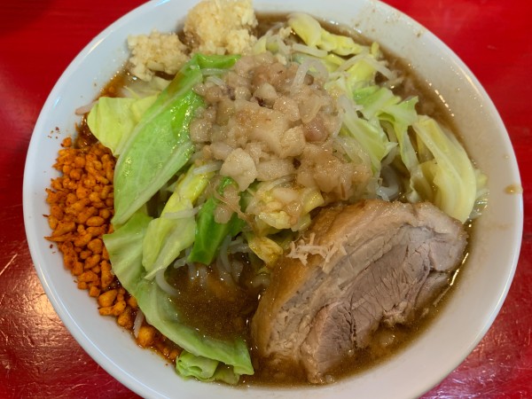 「ラーメン(小)ニンニクアブラカラアゲ」@鷹の目 大宮店の写真