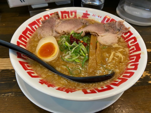 「闘魂ラーメン 900円 替え玉 200円」@御麺 麦 一等兵 津駅前店の写真