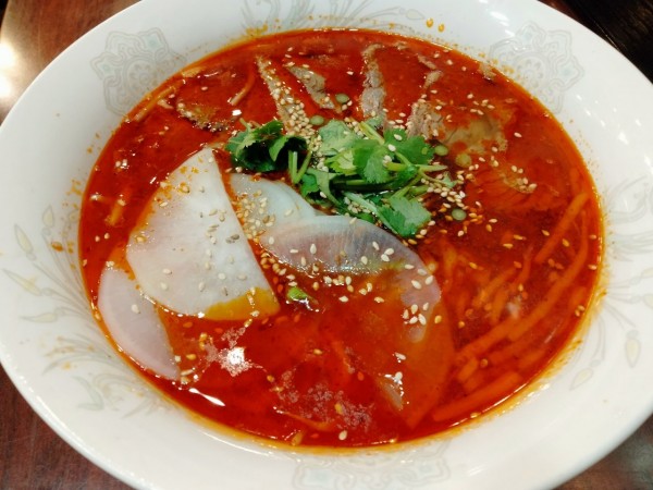 「麻辣牛肉麺」@五福 秋葉原店の写真