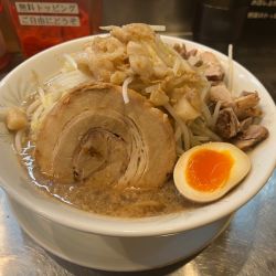 ラーメン醤油＋小間切れ豚