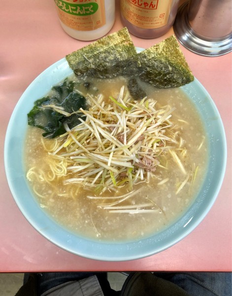 「ネギラーメン中（900）」@ラーメンショップ椿 新奥多摩街道店の写真