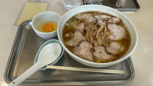 「チャーシュー麺　生玉子」@永福町大勝軒の写真