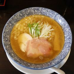 あご出汁中華そば(塩・細麺)¥880