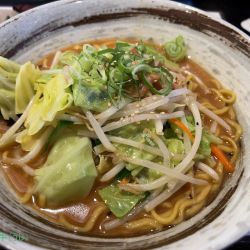 半ちゃーはんセット味噌らーめん(880円)、焼き餃子(200円)