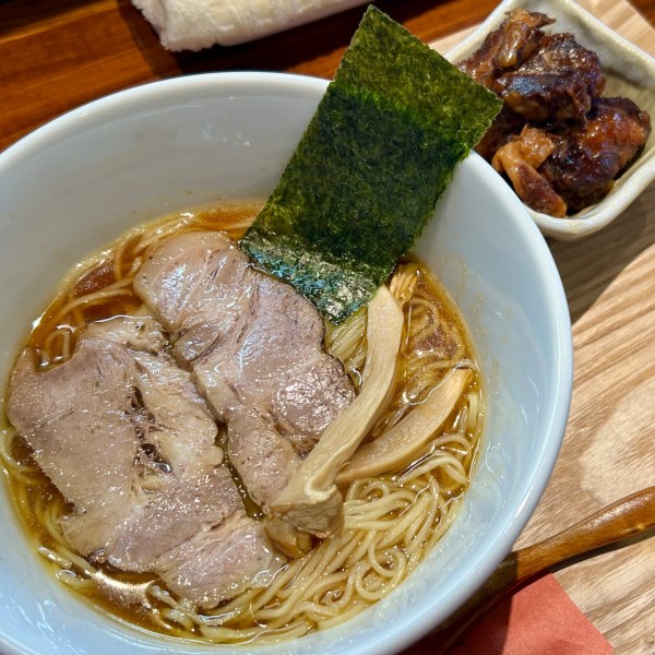 「煮干そば＋とろ肉」@煮干そば HIMAWARIの写真