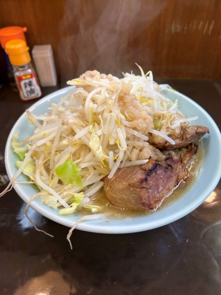 「とんこつらーめん豚1枚200g」@ラーメンクレイジーフレンズの写真