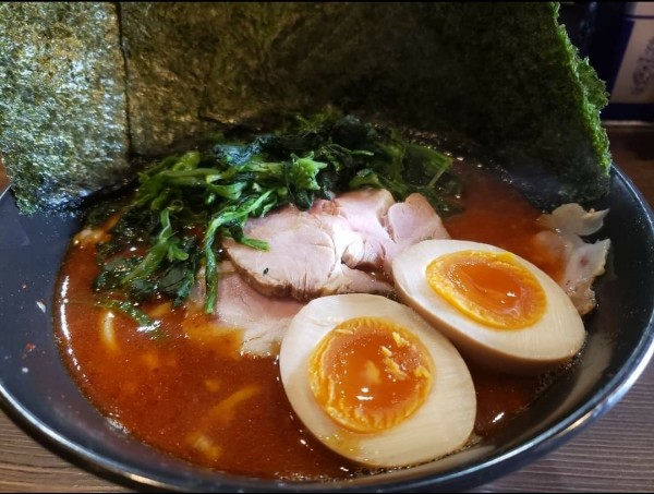 「美辛ラーメン2辛、のり味玉」@ラーメン 萩原家 藤沢店の写真
