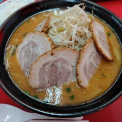 味噌チャーシュー(5枚)大盛、もやし増量