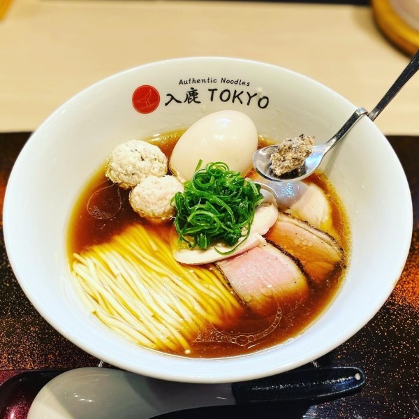 「特製ポルチーニ醤油らぁ麺」@入鹿TOKYOの写真