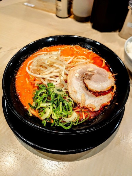 「辛味噌ラーメン」@替玉千里眼 志木店の写真