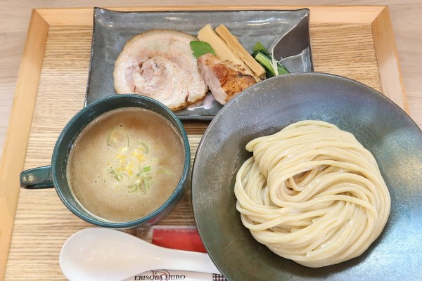「【限定】コーチンと魚介の濃厚つけそば¥1200」@えびそば 緋彩の写真