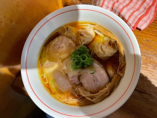 「醤油ワンタン¥1,300」@ラーメン屋 トイ・ボックスの写真