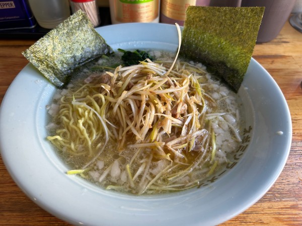 「塩ネギラーメン900円」@ラーメンショップ 椿 上彦川戸店の写真