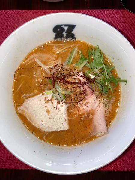 「『鶏能麺（鶏白湯）』（クリムゾン）」@牟岐縄屋の写真